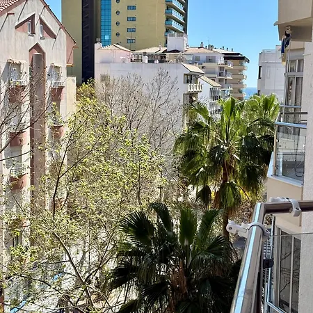 아파트 En El Centro Cerca De La Playa 푸엔히롤라