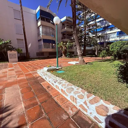 아파트 En El Centro Cerca De La Playa 푸엔히롤라