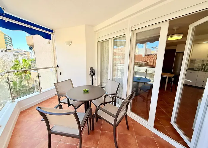 En El Centro Cerca De La Playa