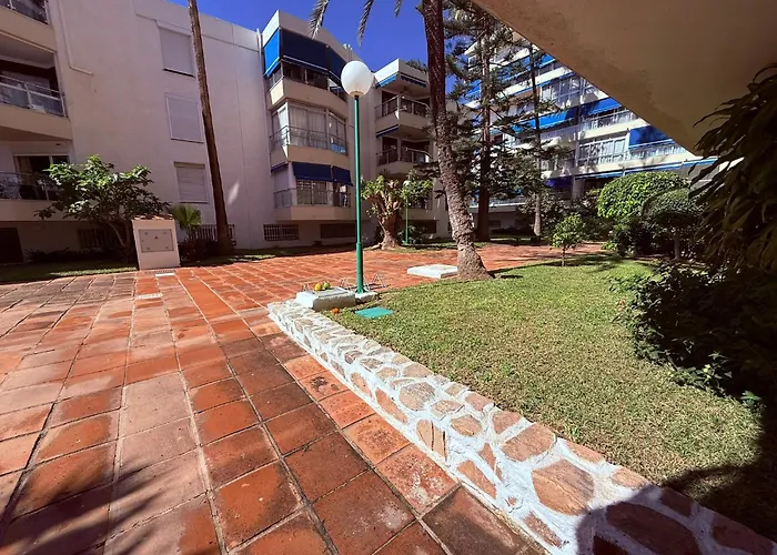 Apartamento En El Centro Cerca De La Playa Fuengirola