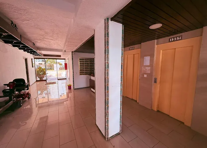 En El Centro Cerca De La Playa Apartamento *